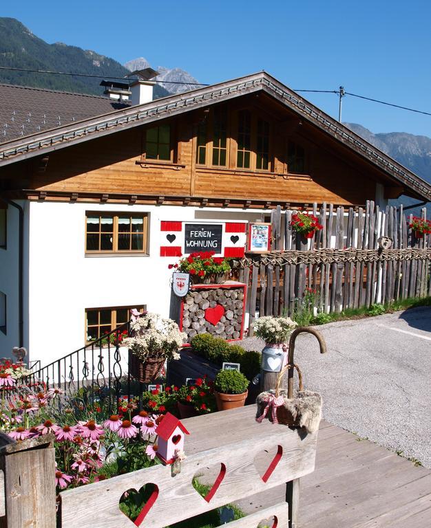 Alpenferienwohnung Strickner Neustift im Stubaital Szoba fotó