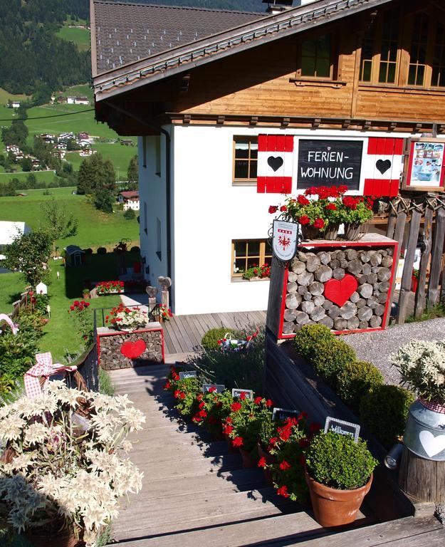 Alpenferienwohnung Strickner Neustift im Stubaital Szoba fotó